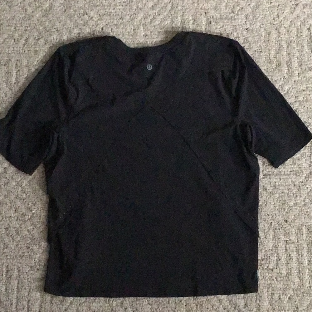Lululemon Uv Protection Fold-Over Running T-Shirt - image 8